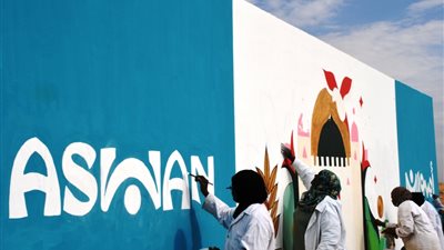 محافظ أسوان يتابع مشروع الهوية البصرية وتنفيذ أعمال التطوير والتجميل