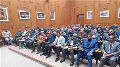 وكيل تعليم سوهاج يعقد اجتماعا مع رؤساء قطاعات التعليم الإبتدائي استعدادًا لامتحانات الفصل الدراسي الأول