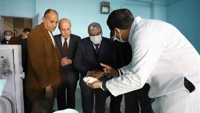 محافظ المنيا يتابع انتظام العمل وجودة الإنتاج بشركة مطاحن مصر الوسطى