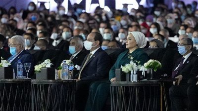 السيسي: أطلقنا حياة كريمة بهدف مواجهة تداعيات الفقر تأثرًا بفيروس كورونا