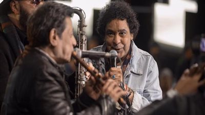 نجل عبد الله حلمي: الكينج وعمرو دياب لم يتجاهلا والدي في أزمته