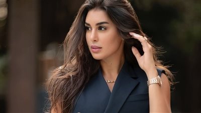 ملخص تصريحات ياسمين صبري في دردشة عبر تويتر: الكون منيو كبير وابعدوا عن مصاصين الطاقة