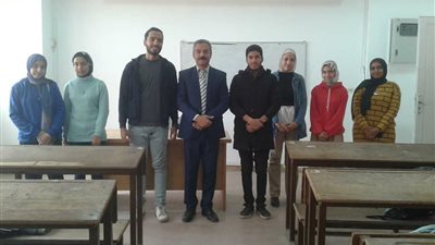 نشاط مكثف لجامعة حلوان لدمج طلابها للالتحاق بالمشروع القومي لمحو الأمية 