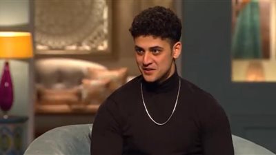 آدم الشرقاوي عن مسلسل لعبة نيوتن: مشهد الباب مع فراج كان حقيقي..ووالدتي تعشق منى زكي