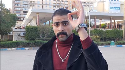 ظهور شبيه لأحمد العوضي في البحيرة.. والفنان يرد عليه: أنت هايل