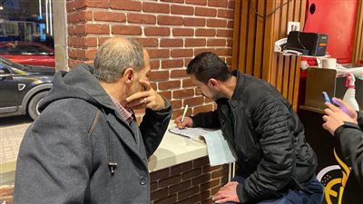 تطبيق غرامات وغلق محال تجارية في الإسكندرية لعدم الالتزام بالمواعيد الشتوية