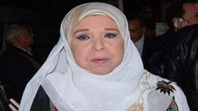 ممنوعة من الحركة.. تطورات الحالة الصحية لـ مديحة حمدي 