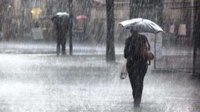 أمطار ورياح.. الأرصاد تحذر من موجة باردة تضرب البلاد بداية من الجمعة | بث مباشر