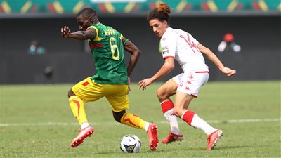 بعد أزمة أمم إفريقيا.. حالات تحكيمية في الملاعب الأوروبية تشابه واقعة مباراة تونس ومالي