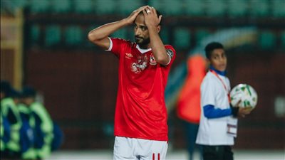 طبيب الأهلي يمنح وليد سليمان راحة من التدريبات الجماعية