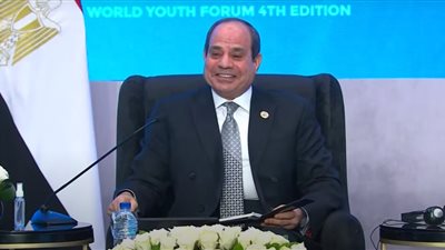 السيسي: مصر ملتزمة بالأعراف والقواعد الدولية بشأن ترسيم الحدود مع اليونان