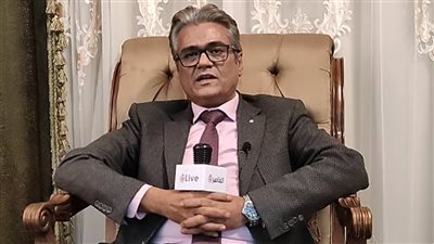 الطبيب المتهم بالتسبب في وفاة الإبراشي: التجارب السريرية جاءت بمعرفة وزارة الصحة.. وسوفالدي أفضل من أدوية الجرب | حوار