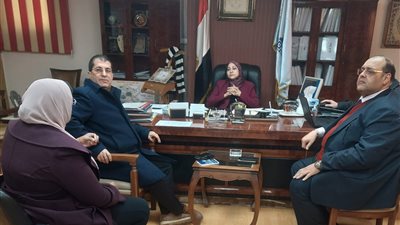 نائب محافظ القاهرة تعقد اجتماعًا لبحث أنشطة أراضي مخر السيل بطره