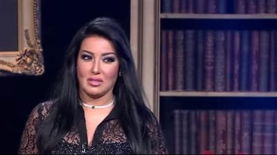 تمثيلك مبالغ فيه.. سمية الخشاب ترد على انتقادات طارق الشناوي 