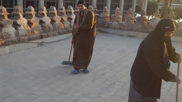 تنظيف أسطح المساجد