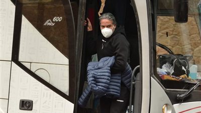 استعدادًا لمواجهة المحلة.. لاعبو الزمالك يصلون إلى استاد القاهرة 