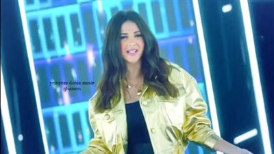 أول تعليق من إيمي سمير غانم على عودة شقيقتها دنيا بإعلان جديد 