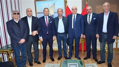  لجنة إدارة نادي المصري البورسعيدي تزور معسكر فريق الكرة في برج العرب 