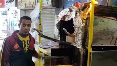 بث مباشر | حكاية أشهر بائع بطاطا بالغربية: بعمل أطباق فاخرة وبقدم منها 70 صنفا