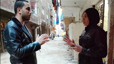 أحد جيران ضحايا حريق شقة فيصل: والدتهم غلبانة وبتلم علب كانز من الحوجه |فيديو