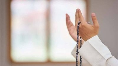دعاء العام الجديد لجلب الرزق.. كلمات تفتح الأبواب وتزيد الكسب الحلال