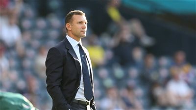 جنوى يعلن إقالة شيفتشينكو بسبب سوء النتائج