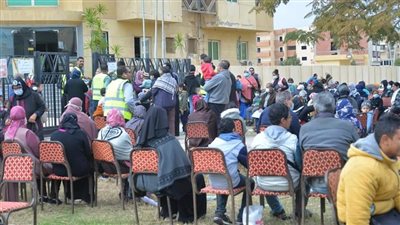 قافلة شبابية طبية بالمجان لـ فحص وعلاج 800 مريض بالعاشر من رمضان