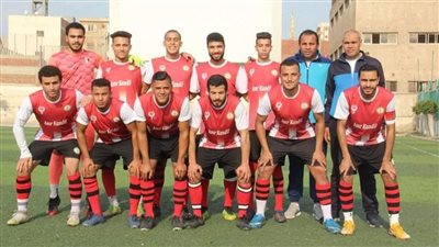 أغرب ريمونتادا في التاريخ.. مدرب يُسجل هدفين ويُصاب بـ 6 غرز بالشرقية