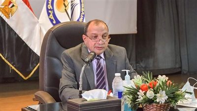 رئيس جامعة بنى سويف يطمئن على سير الامتحانات ويوجه بالاستعدادات للفصل الدراسي الثاني