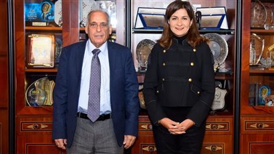 وزيرة الهجرة تلتقى خبير مصري بالخارج لبحث التعاون فى توطين البرمجيات الهندسية