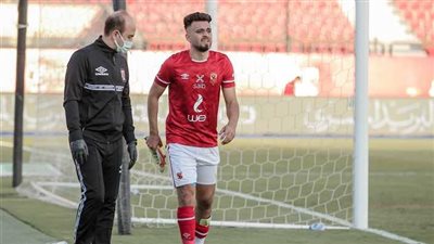 فحص طبي لـ أحمد عبد القادر وصلاح محسن لتحديد حجم إصابتهما في مباراة المقاولون 