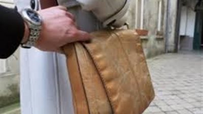 خارج أسوار الحرم الجامعي.. طالبة تحرر محضرًا بسرقة مبلغ مالي خاص بمشروع تخرجها بالفيوم