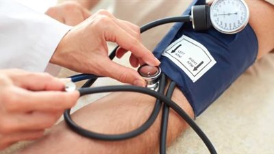 علاج الضغط المرتفع بالثوم واللبن يضمنان لك حياة آمنة