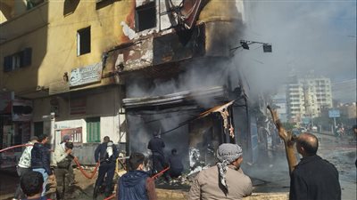 الحماية المدنية تسيطر على حريق بمحل أحذية بكفر الشيخ: النيران امتدت للطابق الرابع │ صور