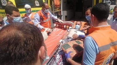 إصابة 6 أشخاص في حادثة انقلاب سيارة ربع نقل بالإسماعيلية 