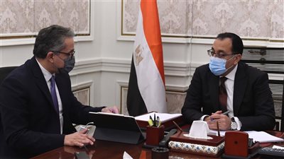 رئيس الوزراء يتابع رفع كفاءة الخدمات السياحية في سانت كاترين