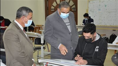 رئيس جامعة كفر الشيخ: التصحيح يتم بصفة منتظمة ويومية لضمان إعلان النتائج في موعدها │ صور