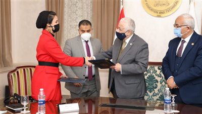 حياة كريمة: نستهدف تقديم الدعم المادي والتكنولوجي للطلاب في كافة قرى المبادرة