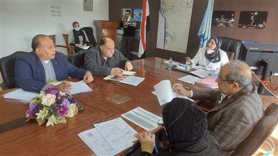 نائب محافظ القاهرة توجه رؤساء الأحياء بتحديد معوقات التصالح في مخلفات البناء 