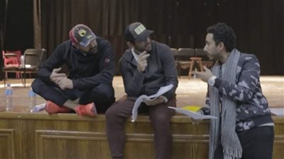 عمرو يوسف وحسن الرداد بمسرحية كازانوفا 2100 مع المؤلف ضياء محمد بموسم الرياض | صور