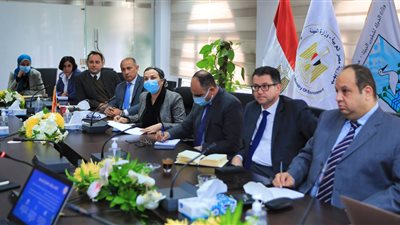 اتفاق بين البيئة والرياضة على الاجتماع لمتابعة خطة وزارة الشباب لمؤتمر المناخ 