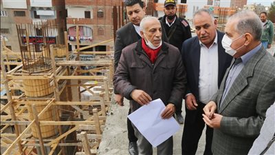 محافظ كفر الشيخ يتفقد المشروعات الخدمية الجارية بالرياض.. ويقود حملة ضد الإشغالات