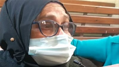 سيبه أتسند عليه وربنا يرحم أخته.. كلمات مبكية من والدة المتهم بحرق شقيقته بالدقهلية |فيديو 