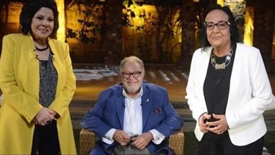 يحيى الفخراني عن بداية قصة حبه مع لميس جابر: الموضوع بدأ من زرار الجاكيت