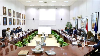 وزير السياحة يعقد اجتماعا لمناقشة الاستعدادات لاستضافة مصر للجنة الإقليمية للشرق الأوسط 