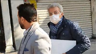 عقب الانتهاء من التحقيق معه.. الظهور الأول لـ خالد منتصر بعد خروجه من نقابة الأطباء | بث مباشر