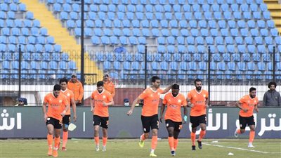 كأس الرابطة.. فاركو يتقدم على الزمالك في الشوط الأول بهدف البكري