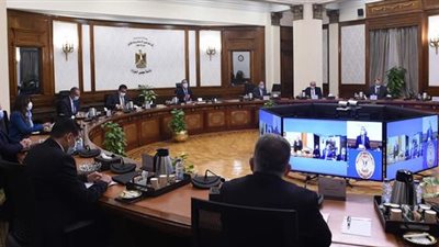 رئيس الوزراء يتابع الموقف التنفيذي لمنظومة التأمين الصحي الشامل