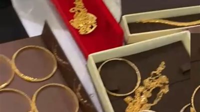 جمارك مطار القاهرة الدولي تضبط محاولة تهريب 45 قطعة من المشغولات الذهبية 