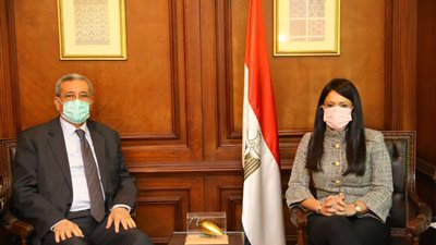 المشاط تبحث مع السفير الجزائري بالقاهرة العلاقات الاقتصادية المشتركة بين البلدين